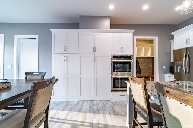 120 Lane 270A Hamilton Lake, Hamilton, IN 46742