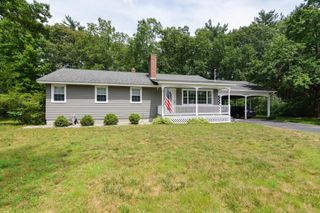 8 Sundale Drive, Merrimack, NH 03054