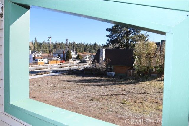 42537 Moonridge Road, Big Bear Lake, CA 92315