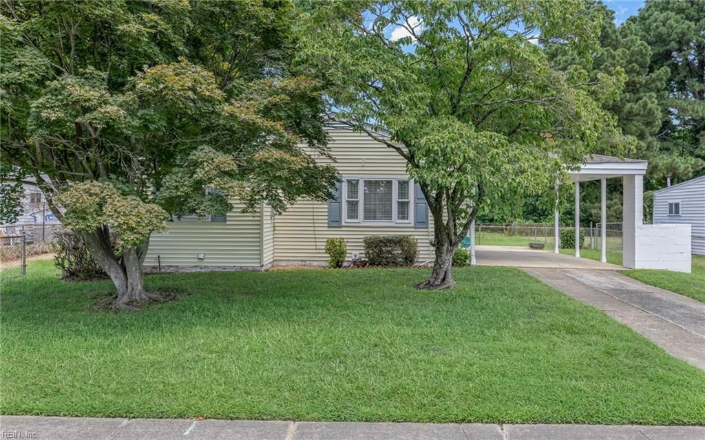 202 York DR, Portsmouth, VA 23702