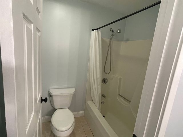 700 Brookside Drive G, Andover, MA 01810
