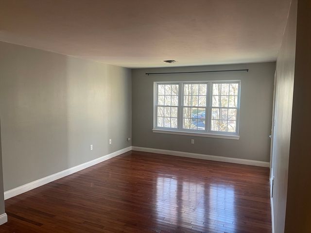 700 Brookside Drive G, Andover, MA 01810