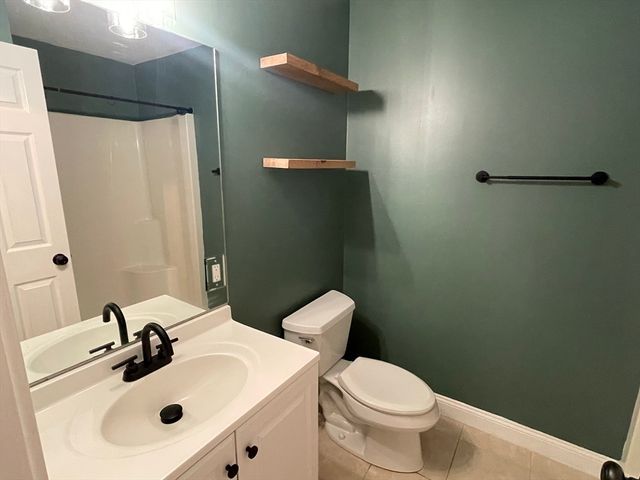 700 Brookside Drive G, Andover, MA 01810
