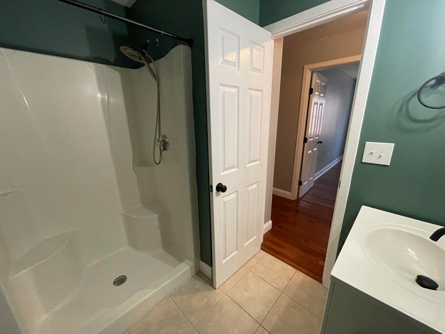 700 Brookside Drive G, Andover, MA 01810