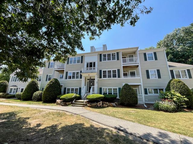 700 Brookside Drive G, Andover, MA 01810