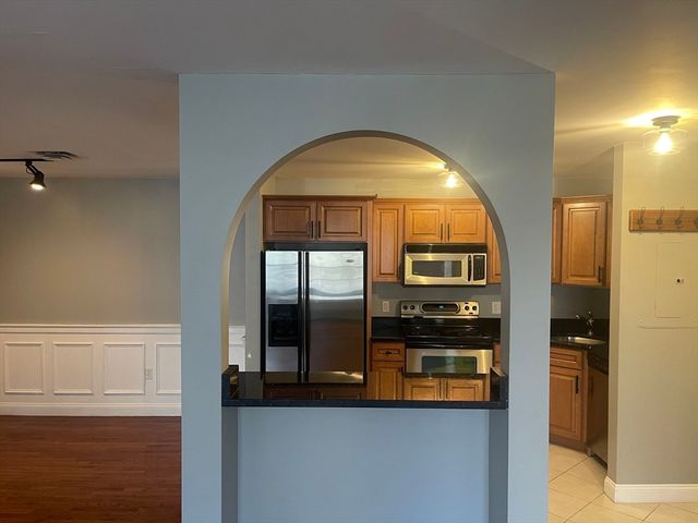 700 Brookside Drive G, Andover, MA 01810