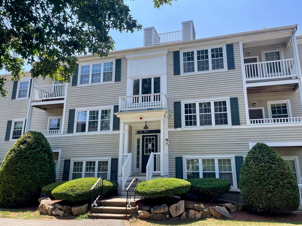 700 Brookside Drive G, Andover, MA 01810