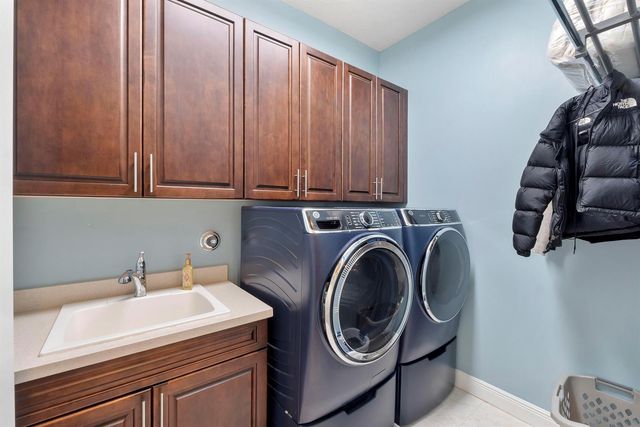 11525 NW 81st Place, Parkland, FL 33076