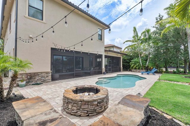 11525 NW 81st Place, Parkland, FL 33076