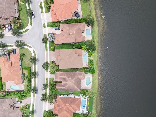 11525 NW 81st Place, Parkland, FL 33076
