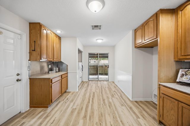 2716 Village Mills Drive, Pearland, TX 77584