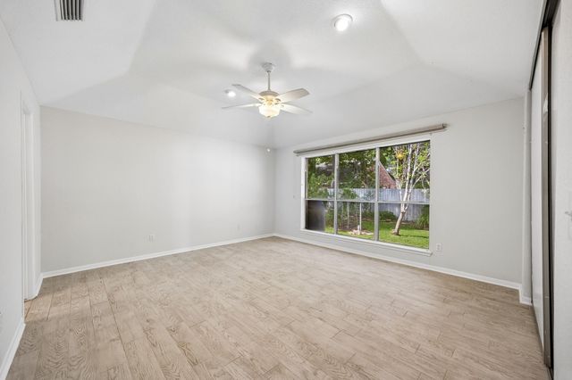 2716 Village Mills Drive, Pearland, TX 77584