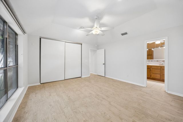 2716 Village Mills Drive, Pearland, TX 77584