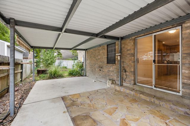 2716 Village Mills Drive, Pearland, TX 77584