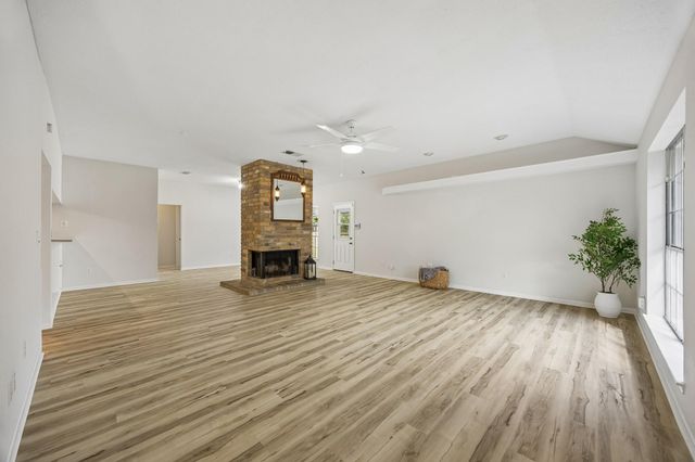 2716 Village Mills Drive, Pearland, TX 77584