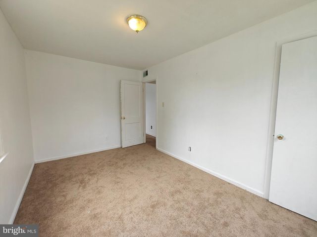 2801 KIRTLAND AVE, District Heights, MD 20747