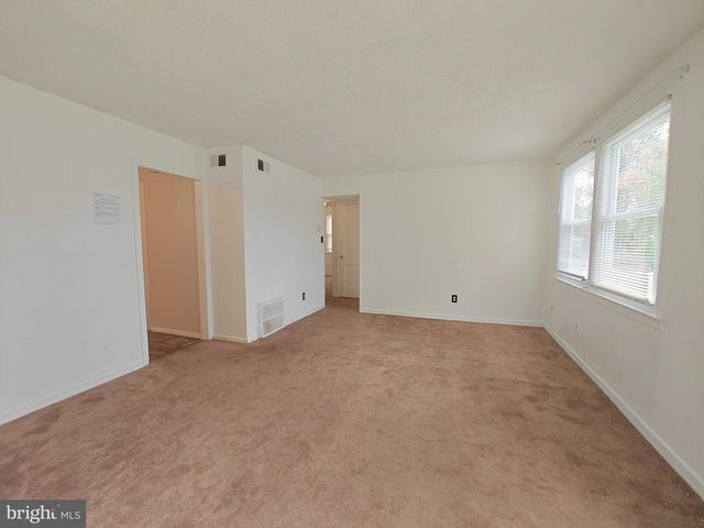 2801 KIRTLAND AVE, District Heights, MD 20747