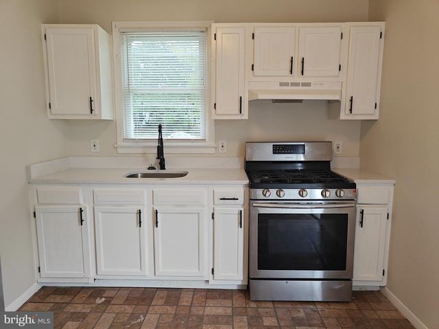 2801 KIRTLAND AVE, District Heights, MD 20747