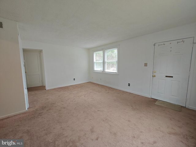 2801 KIRTLAND AVE, District Heights, MD 20747
