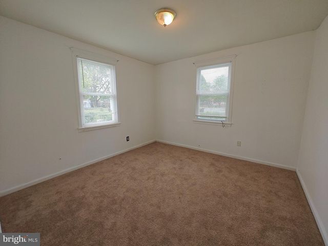 2801 KIRTLAND AVE, District Heights, MD 20747
