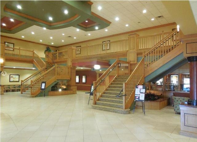 103 Oxford 400, West Palm Beach, FL 33417