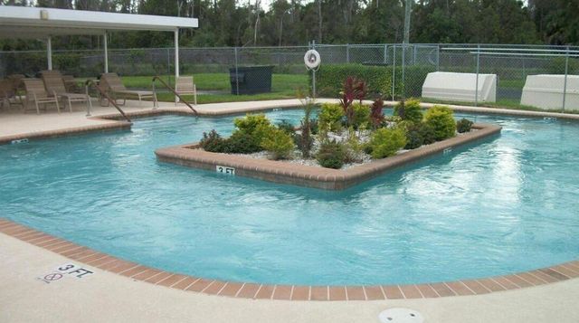 103 Oxford 400, West Palm Beach, FL 33417