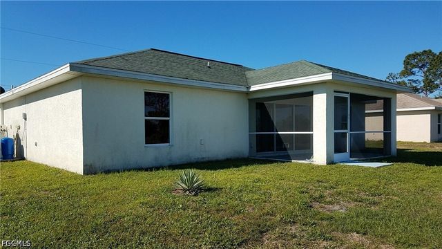 3002 52 ST W, Lehigh Acres, FL 33971