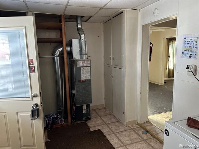 2002 Branch Road, Flint, MI 48506