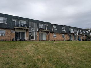8556 W 102nd Terrace 5-315, Palos Hills, IL 60465
