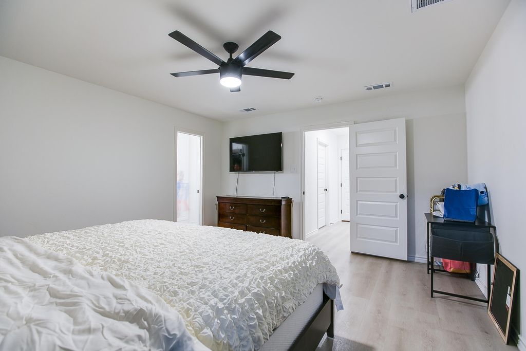 Image 14 of property listing at 1318 Johnny Lane, San Angelo, TX 76905