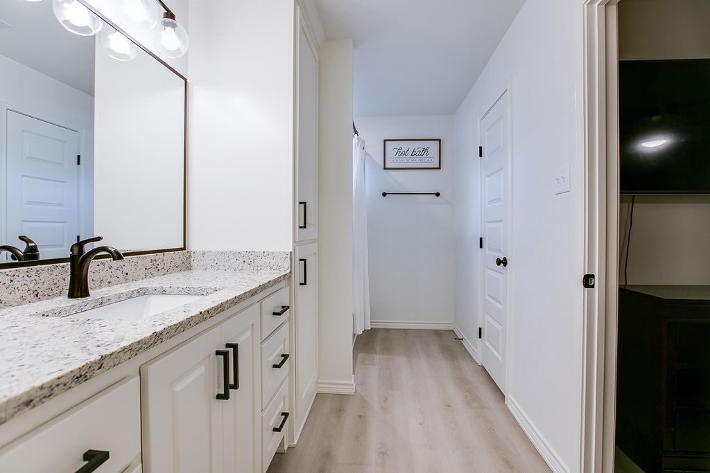 Image 15 of property listing at 1318 Johnny Lane, San Angelo, TX 76905