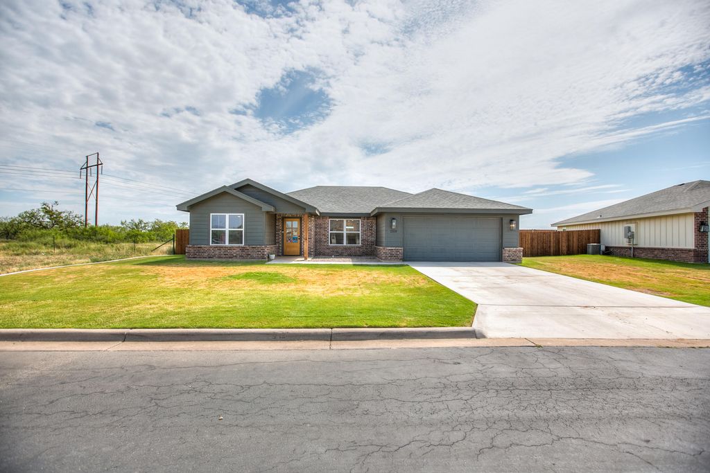 Image 33 of property listing at 1318 Johnny Lane, San Angelo, TX 76905