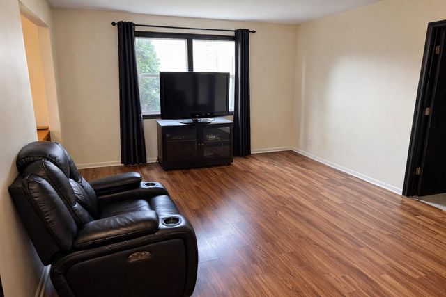 3470 E 69th Avenue, Merrillville, IN 46410