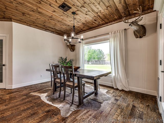 30817 E 67th Street S, Broken Arrow, OK 74014