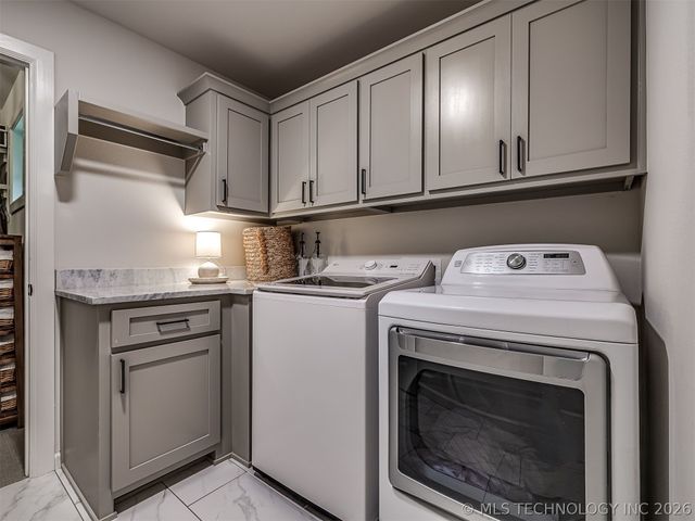 30817 E 67th Street S, Broken Arrow, OK 74014