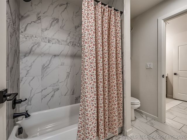 30817 E 67th Street S, Broken Arrow, OK 74014