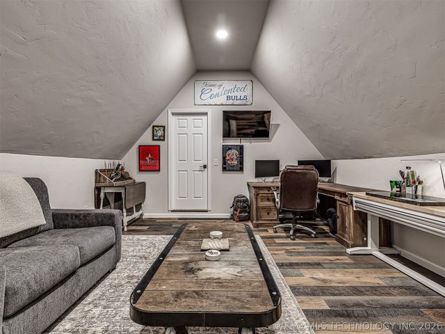 30817 E 67th Street S, Broken Arrow, OK 74014