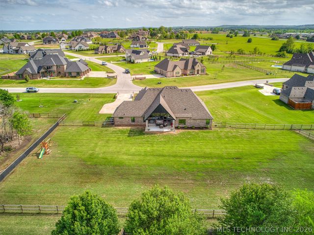 30817 E 67th Street S, Broken Arrow, OK 74014