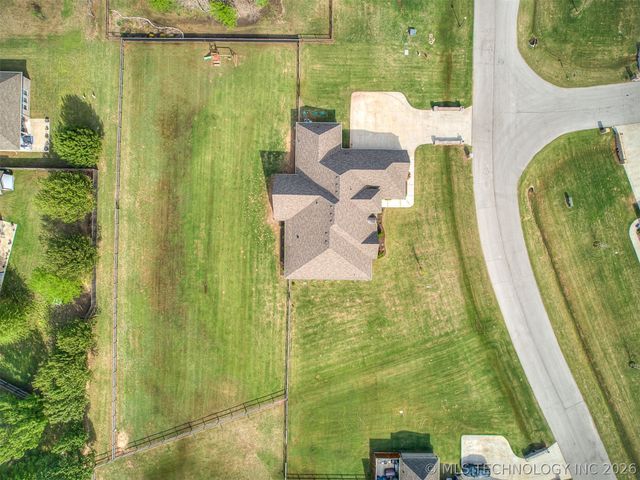 30817 E 67th Street S, Broken Arrow, OK 74014