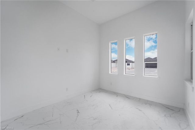 2721 NW 41st AVE, Cape Coral, FL 33993