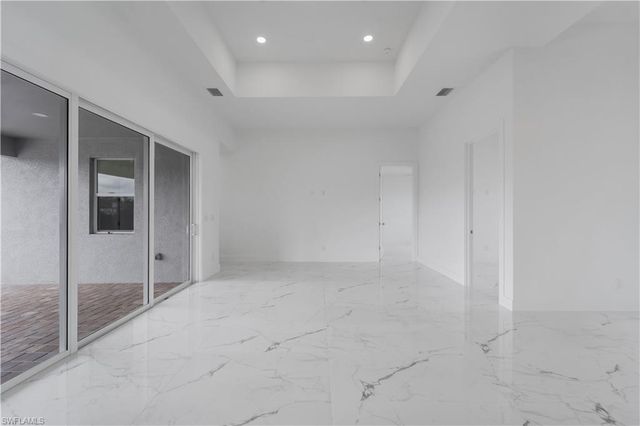 2721 NW 41st AVE, Cape Coral, FL 33993