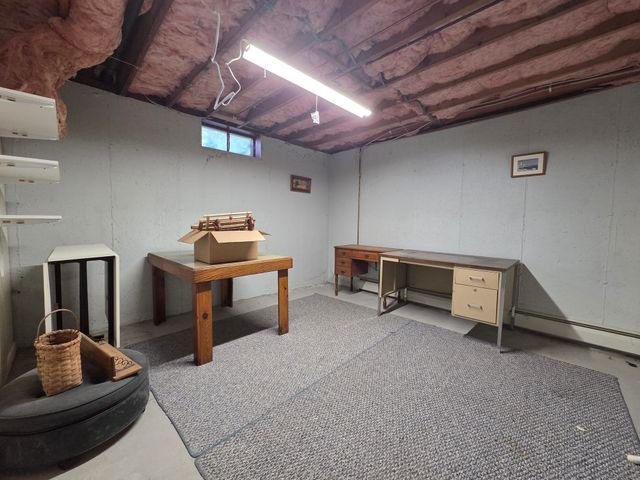 40 Brodeur Ave, Webster, MA 01570