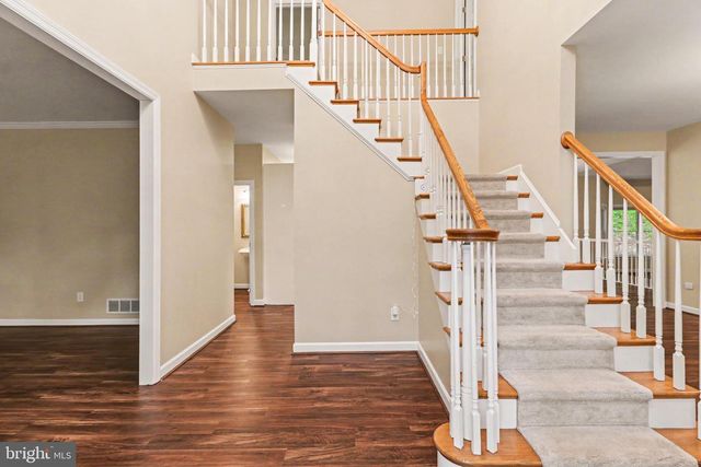1071 KNOLL DR, Hummelstown, PA 17036