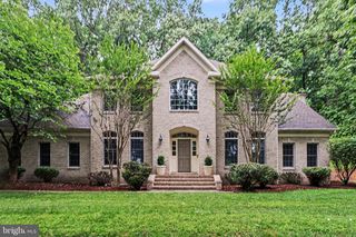 1071 KNOLL DR, Hummelstown, PA 17036