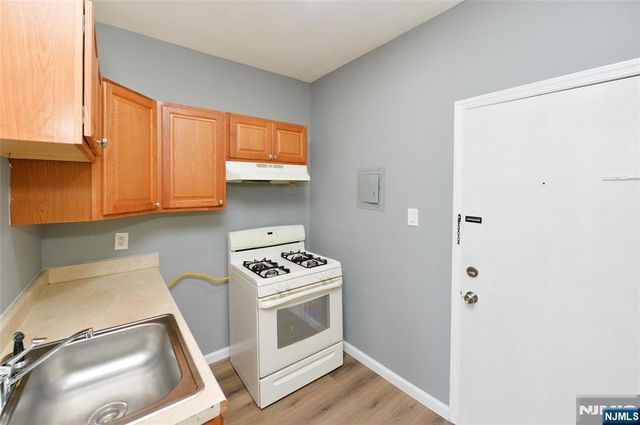 29 Dodd Street 2, Bloomfield, NJ 07003