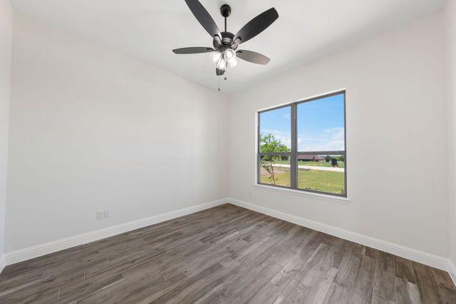 451 Solo Ridge Drive, Waxahachie, TX 75167