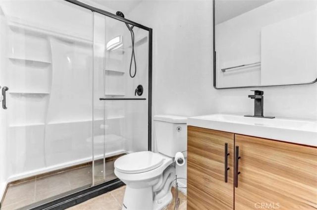 6155 Reseda Blvd 4, Tarzana, CA 91335