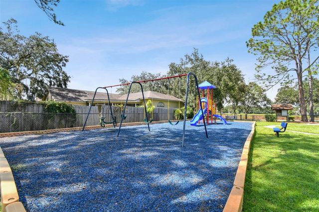 9210 DAYFLOWER DRIVE, Tampa, FL 33647