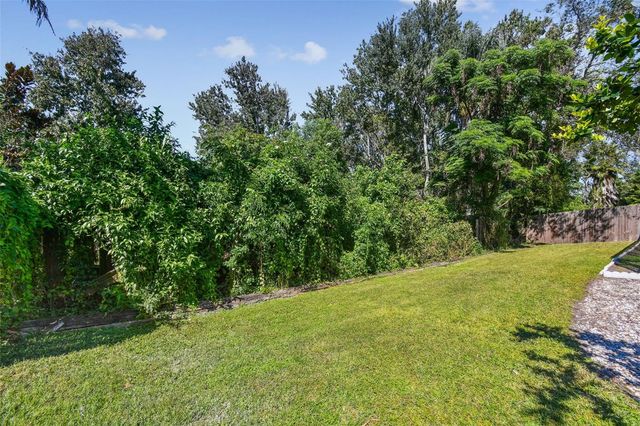 9210 DAYFLOWER DRIVE, Tampa, FL 33647