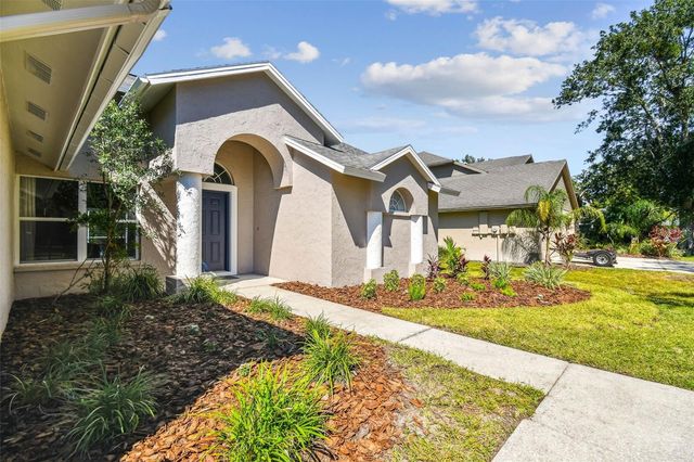 9210 DAYFLOWER DRIVE, Tampa, FL 33647